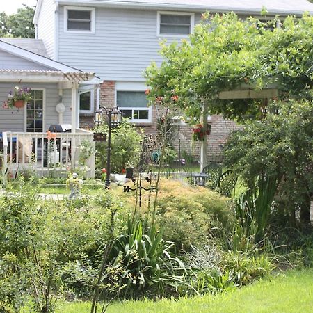 Carrousel Bed & Breakfast Cayuga Dış mekan fotoğraf