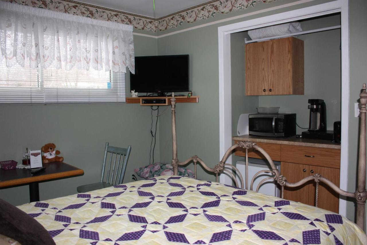 Carrousel Bed & Breakfast Cayuga Oda fotoğraf