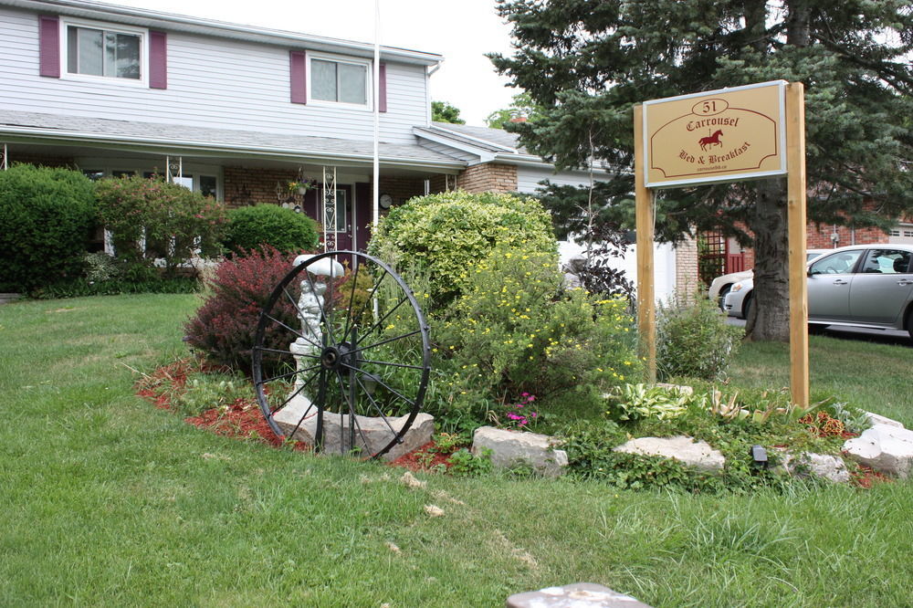 Carrousel Bed & Breakfast Cayuga Dış mekan fotoğraf